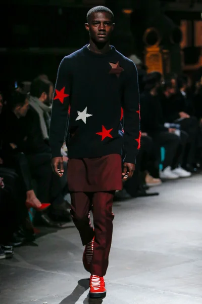 Look 26